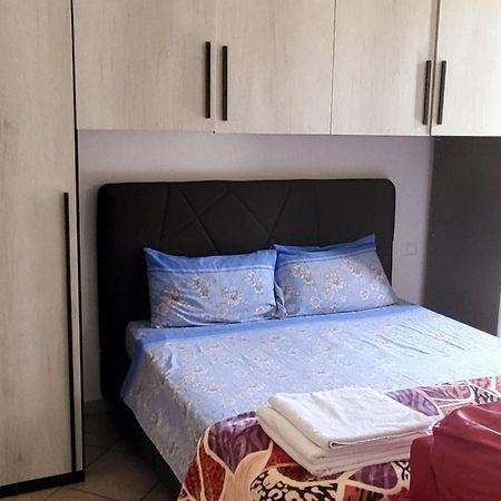 Apartamento Casa Manzoni Novara Exterior foto
